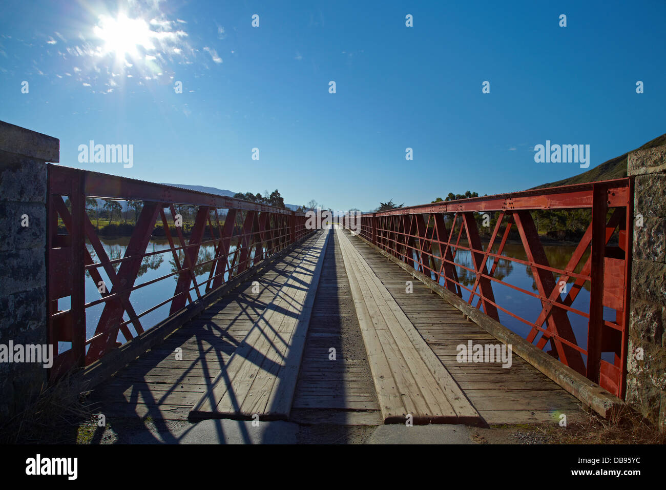 Historic Henley Bridge over Taieri River, near Dunedin, South Island, New Zealand Stock Photo