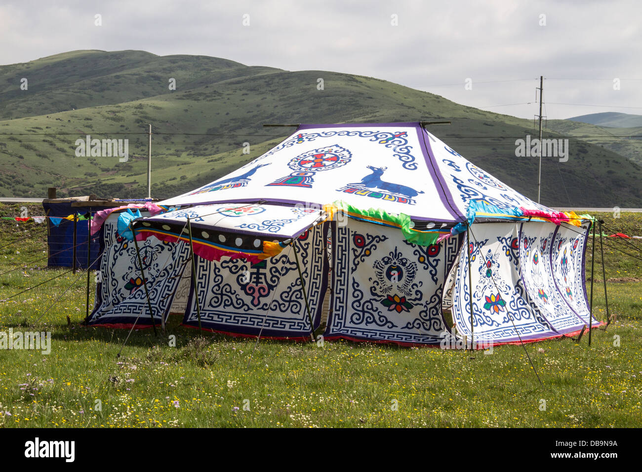 Tibetan Tent house in sichuan, china Stock Photo