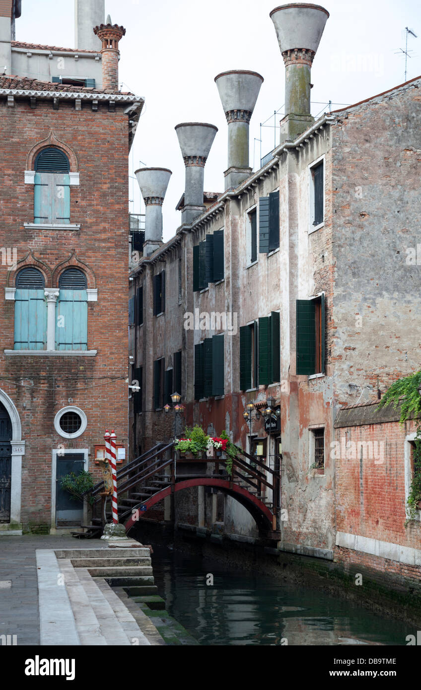 dating-back-to-1500-poste-vecie-is-the-oldest-restaurant-in-venice