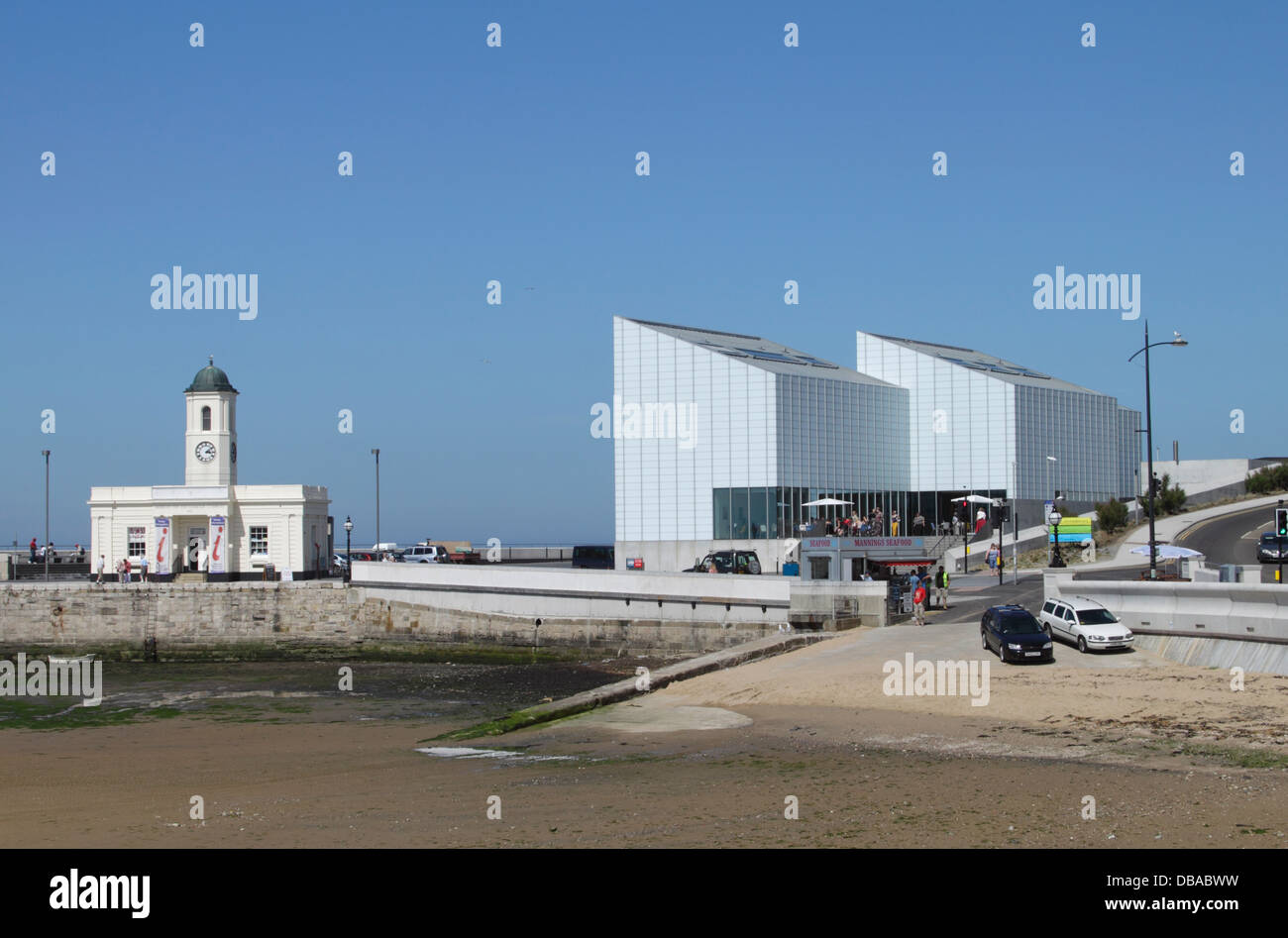 Margate Pier and Harbour Company Building and Turner Contemporary art gallery Stock Photo