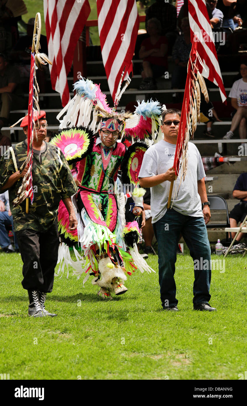 Winnebago, Nebraska, USA. 26th July, 2013. CRAIG CLEVELAND JR. center