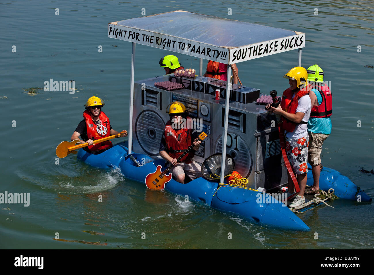 Funny raft hi-res stock photography and images - Alamy