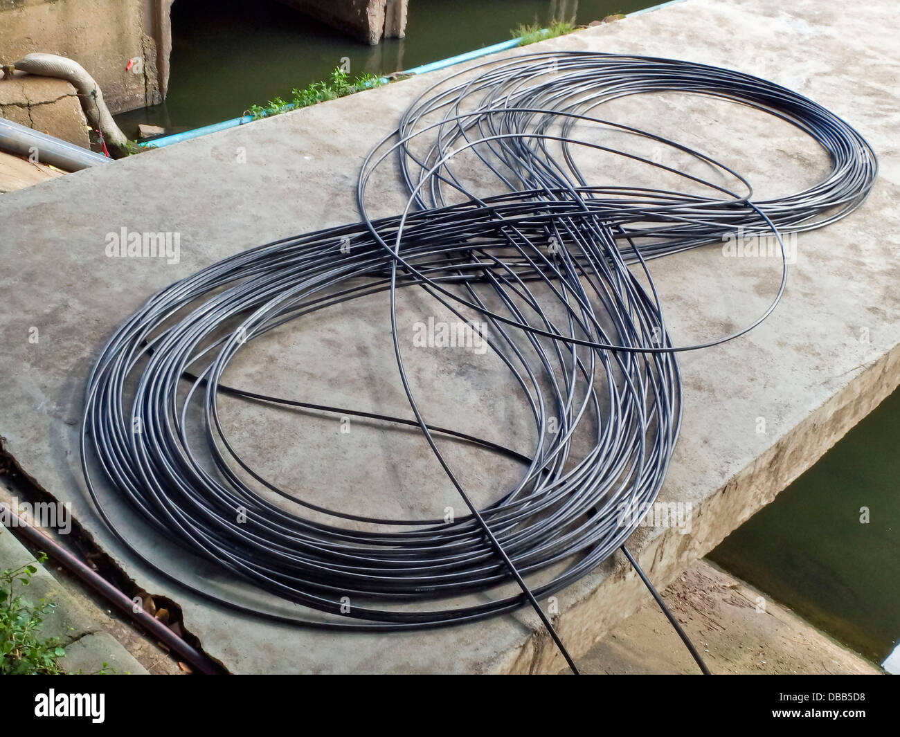 Electric wire coil is eight Stock Photo Alamy