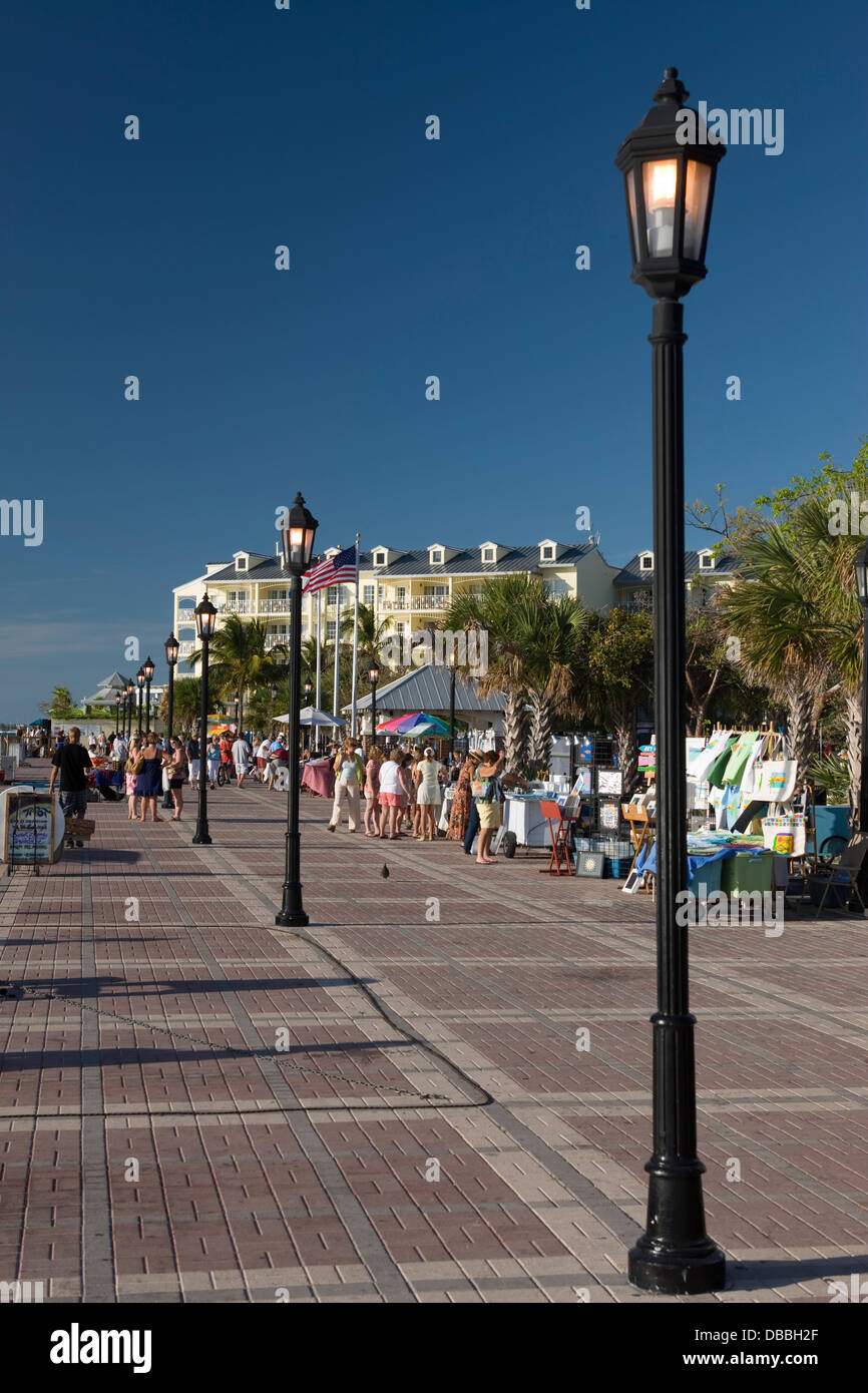 ART MARKET STALLS MALLORY SQUARE OLD TOWN HISTORIC DISTRICT KEY WEST FLORIDA USA Stock Photo