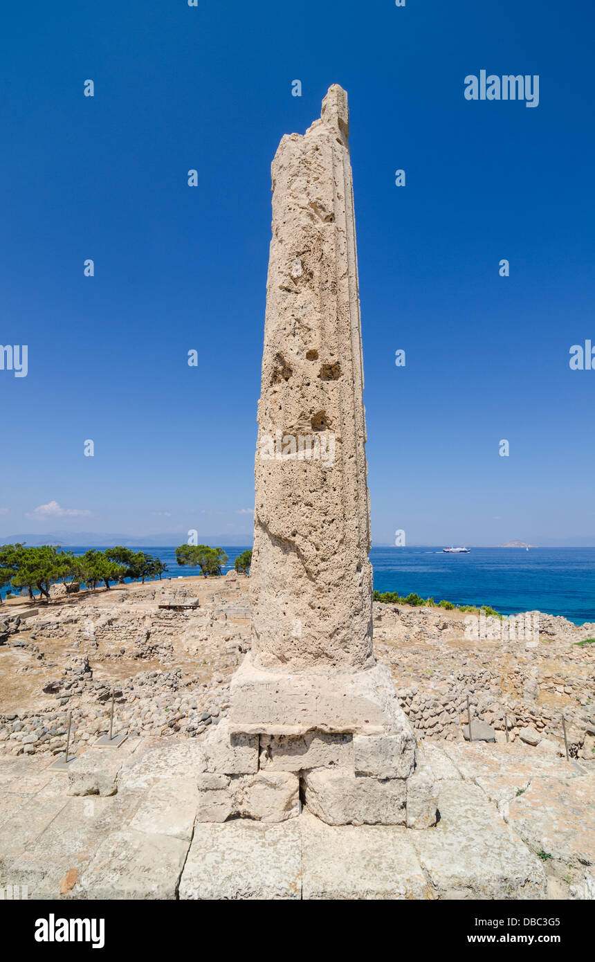 Lone column of the Temple of Apollo on the ancient site of the Hill of Koloni, Aegina Island, Greece Stock Photo