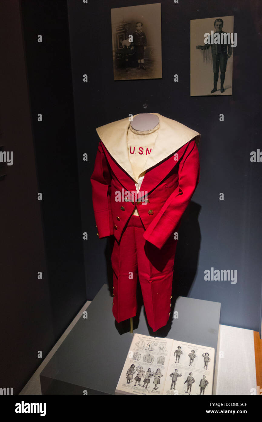 American Textile History Museum in Lowell MA Stock Photo Alamy