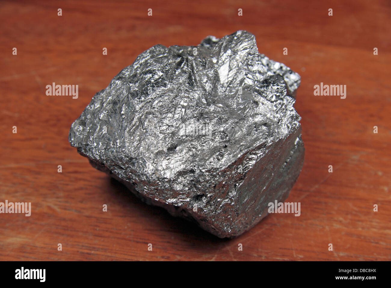 A single lump of the tetravalent metalloid, silicon (Si), as used in a UK high school. Stock Photo