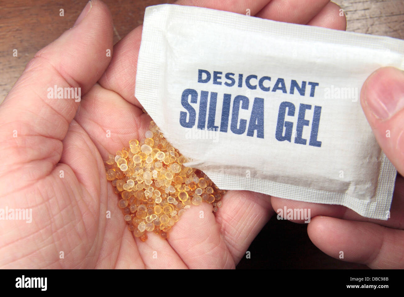 A silica gel pouch. Silica gel absorbs moisture and can control local humidity Stock Photo Alamy