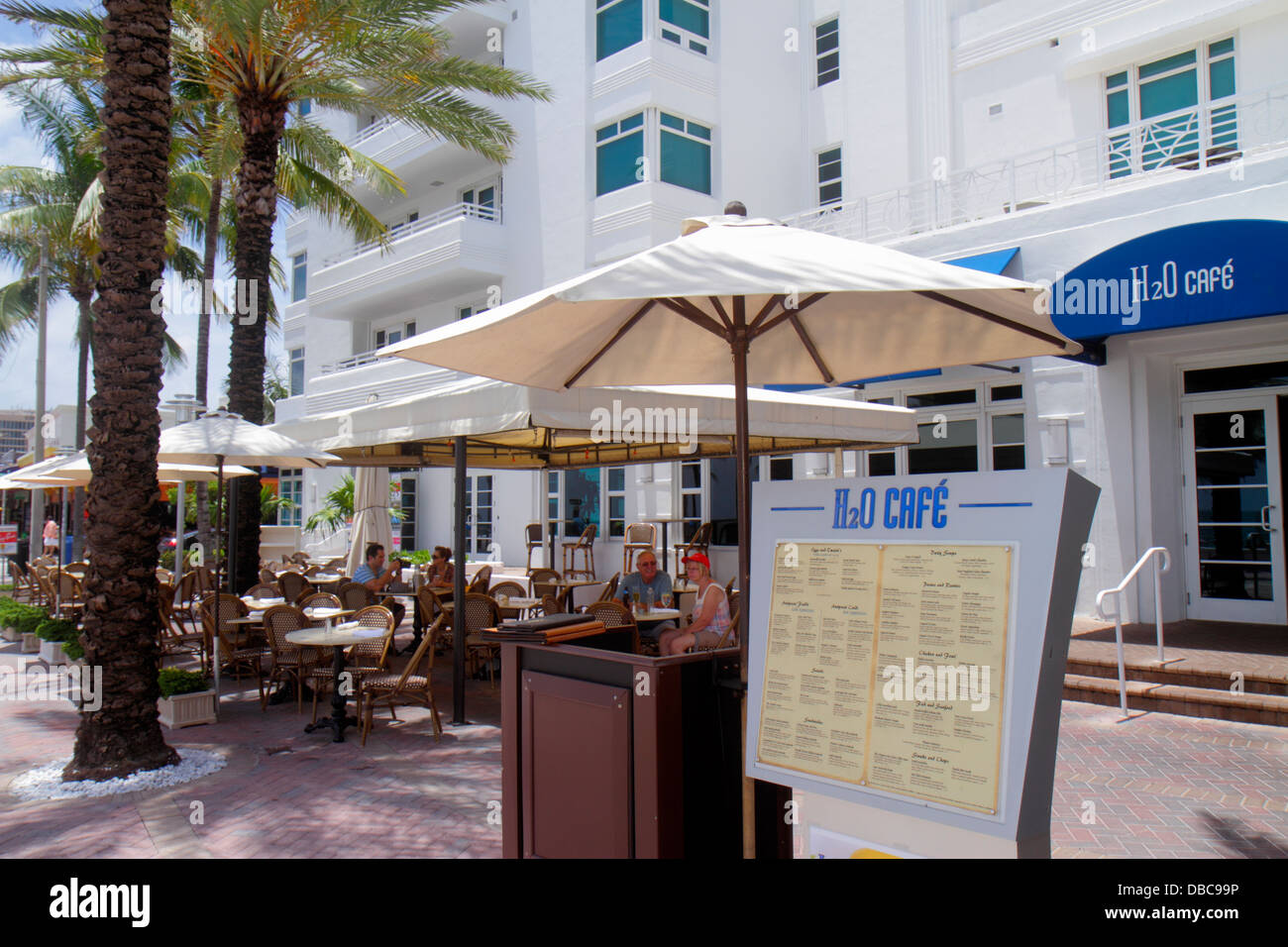 Fort Ft. Lauderdale Florida,South Fort Lauderdale Beach Boulevard,A1A,H2O Cafe,restaurant restaurants food dining cafe cafes,cuisine,food,al fresco si Stock Photo