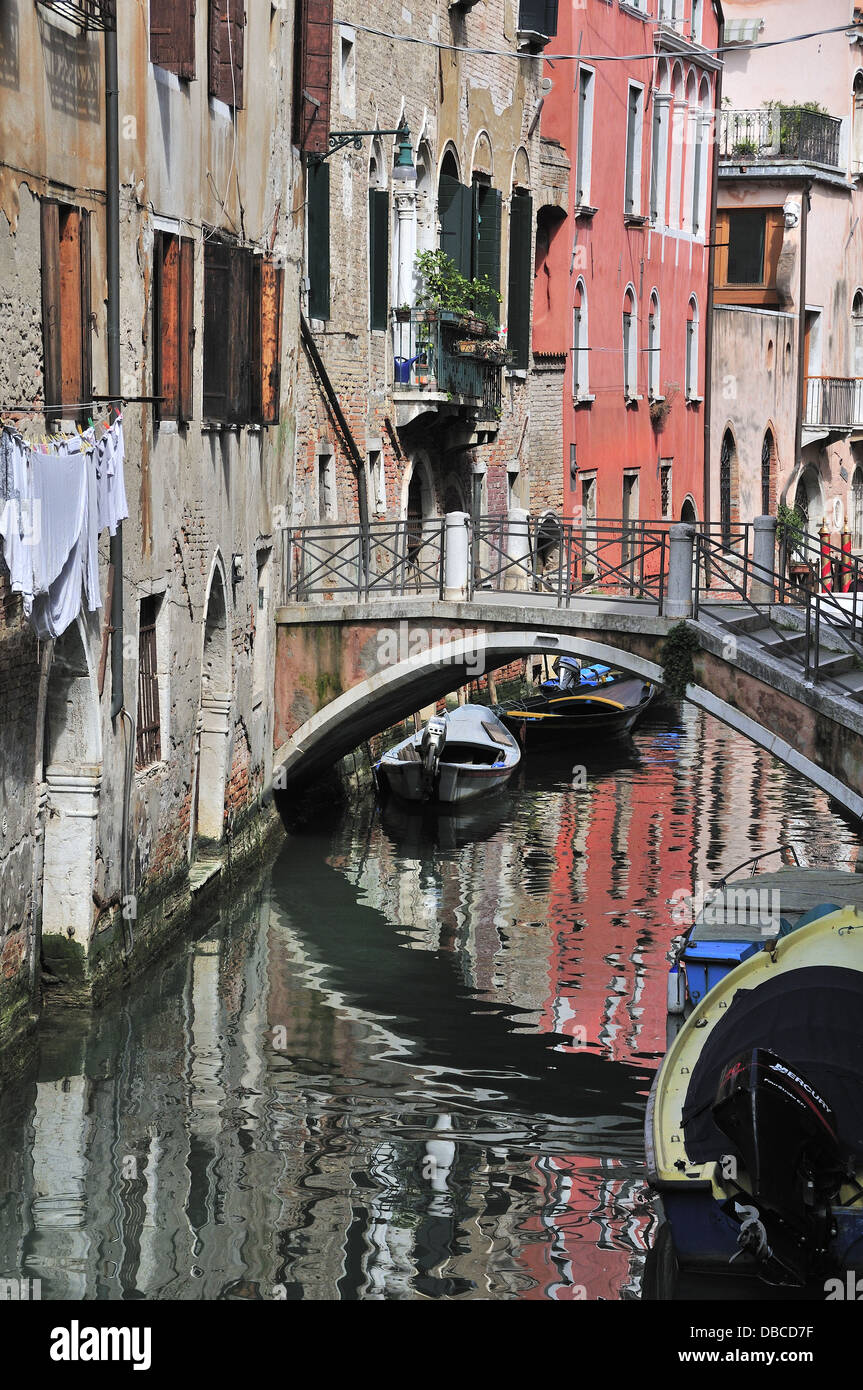 Backstreet canal in venice hi-res stock photography and images - Alamy