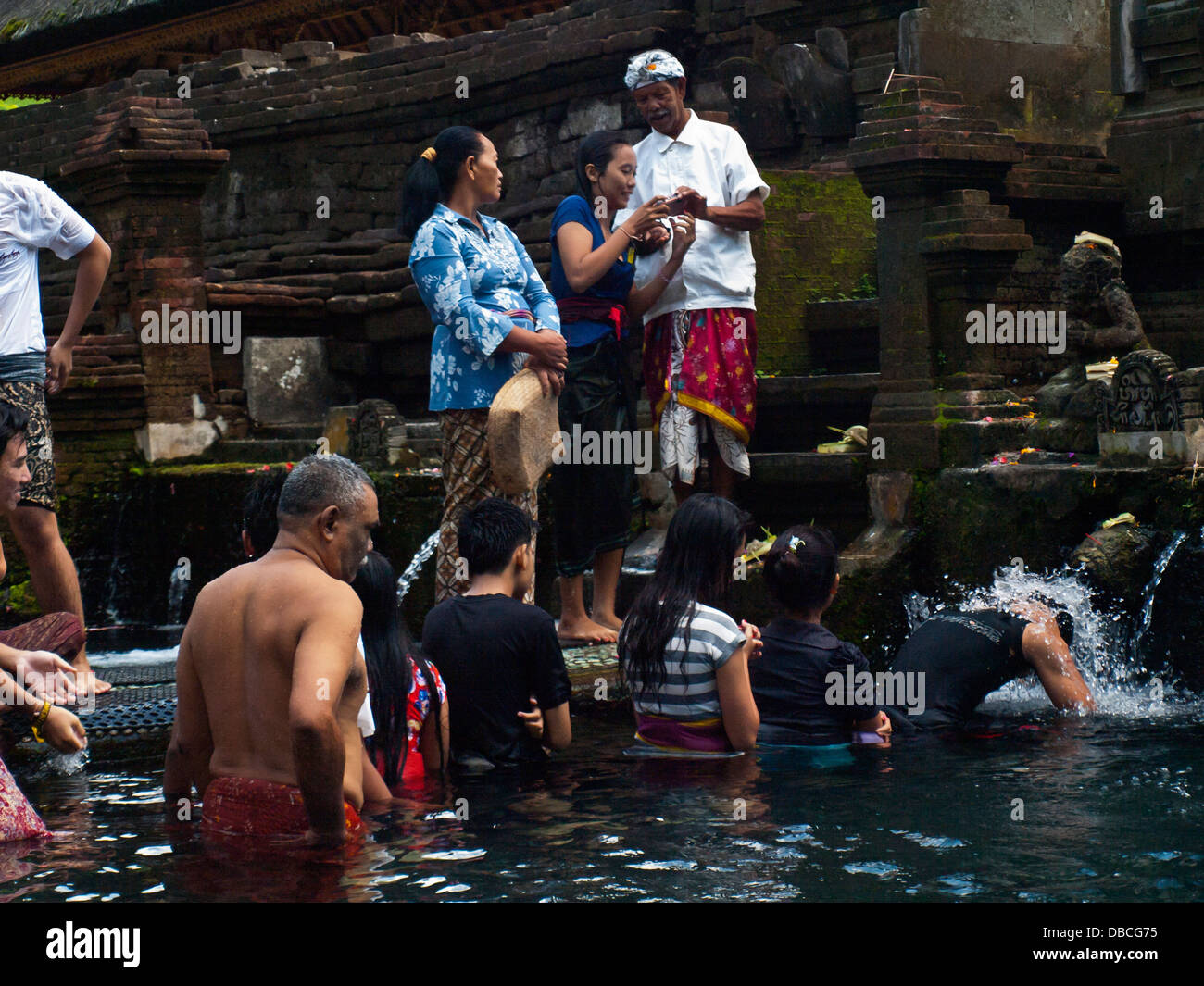 Hindu bathing pool hi-res stock photography and images - Alamy