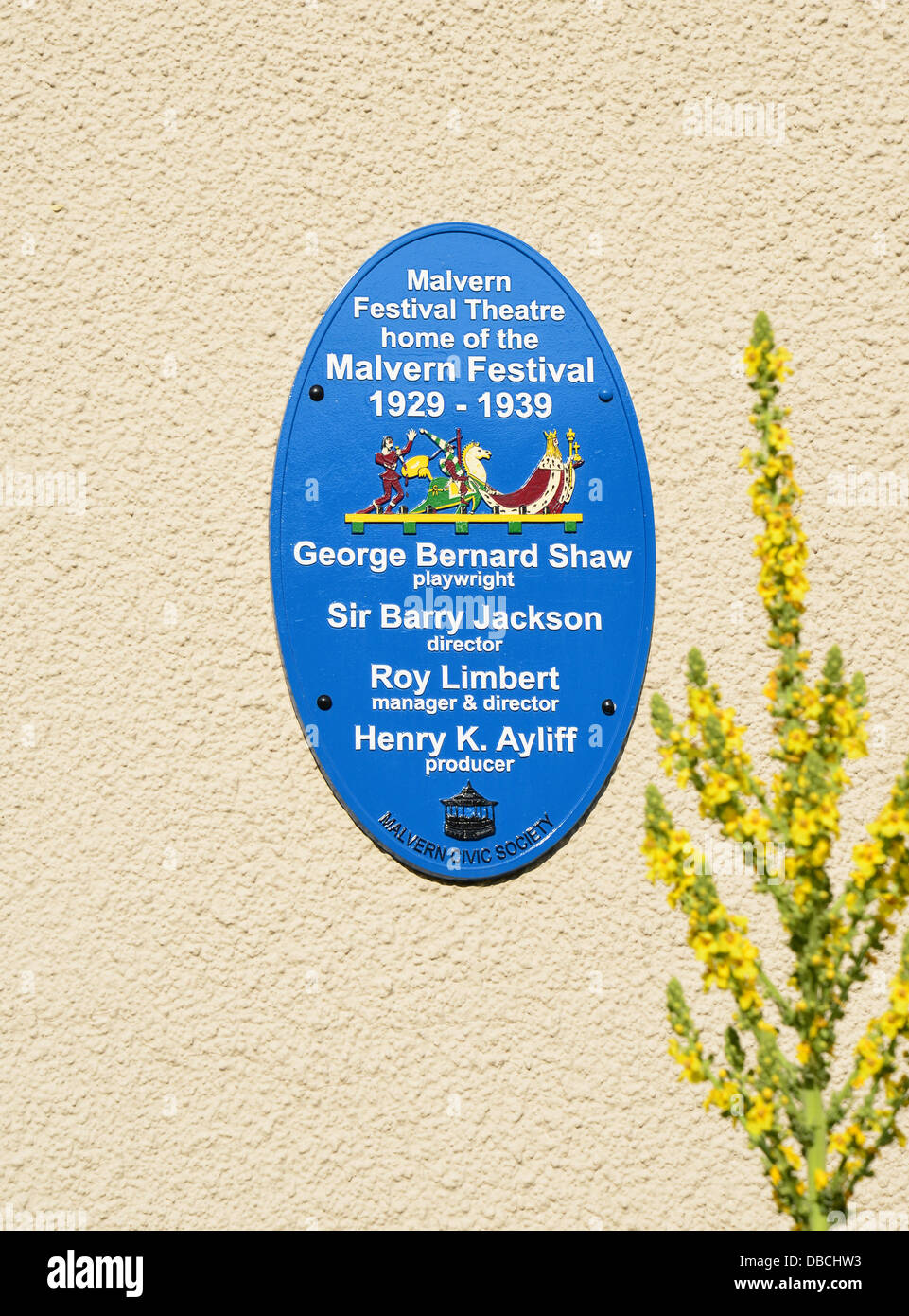 George Bernard Shaw Malvern Festival Theatre plaque, Grange Rd, Great Malvern, Worcestershire, England, United Kingdom Stock Photo