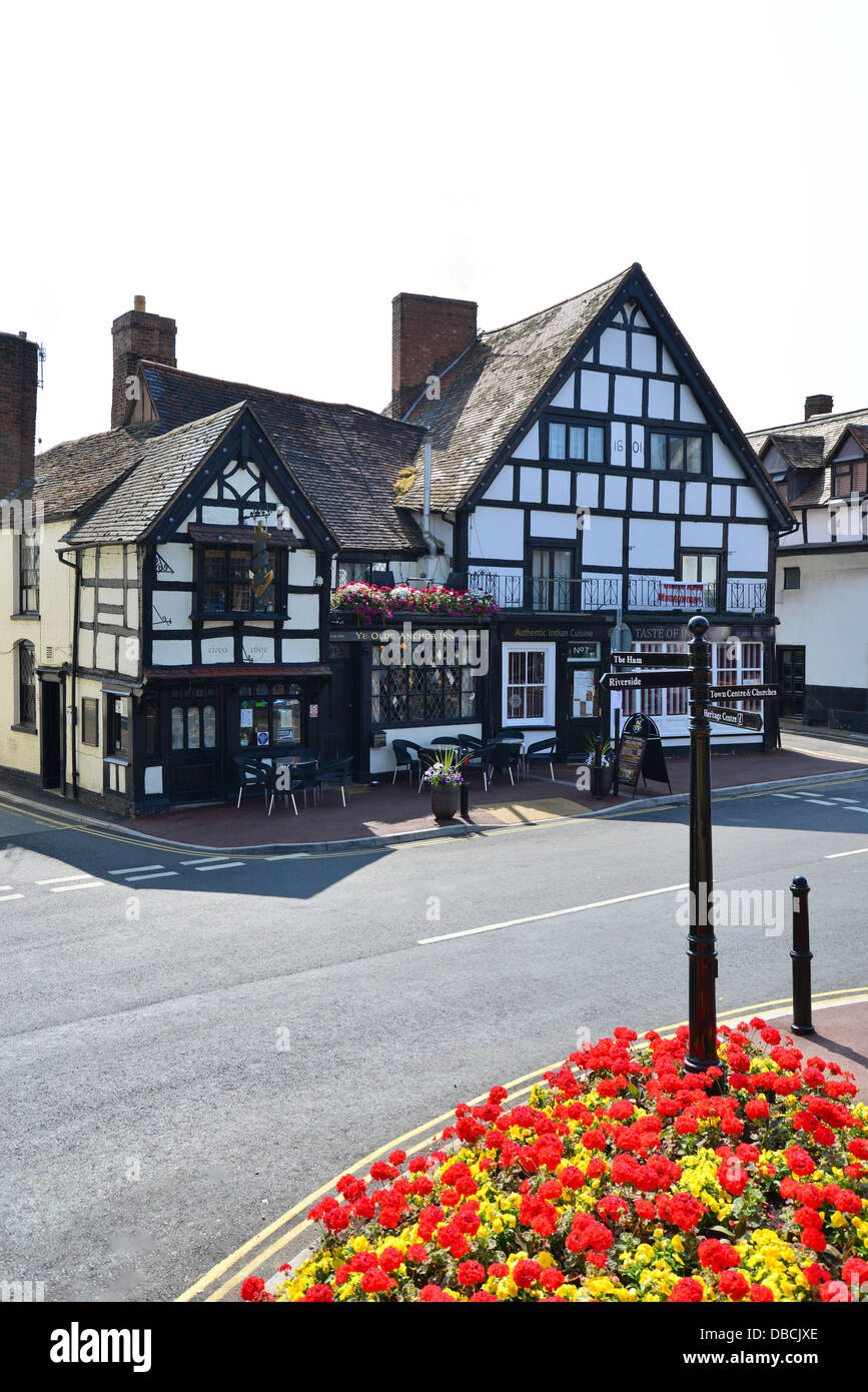 16th century Ye Olde Anchor Inn, High Street, UptonuponSevern
