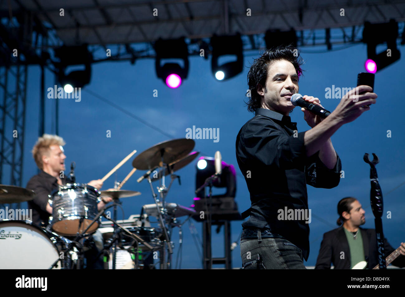 Train perform live at Chelsea Piers sponsored by Lipton Ice Tea and