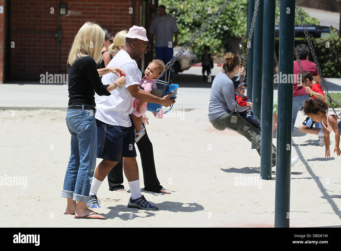 Byron allen wife jennifer lucas hi-res stock photography and images - Alamy