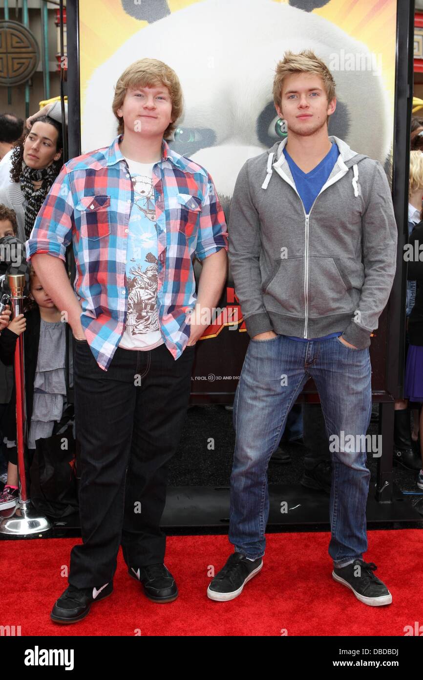 Chris Brochu chris-brochu
