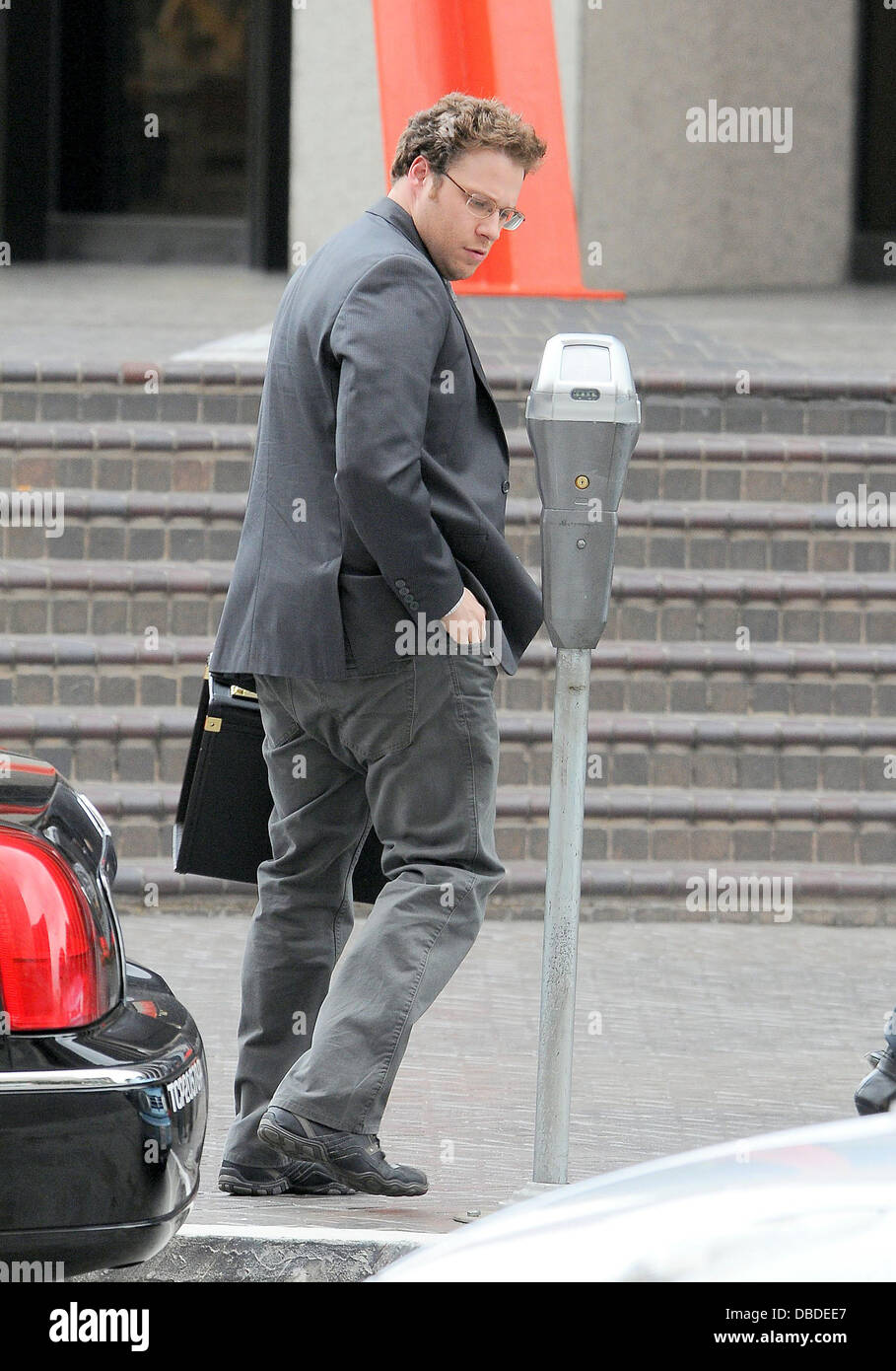 Seth Rogen filming on loation his new movie 'My Mother's Curse' Los Angeles, California - 23.05.11 Stock Photo