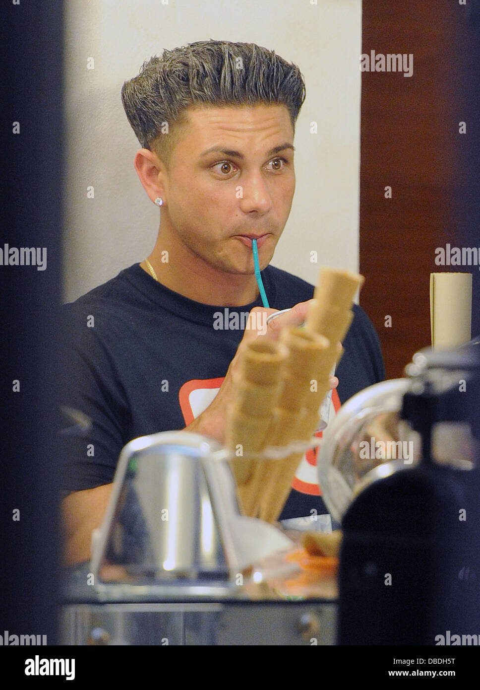 Paul "Pauly D" DelVecchio Visits a Gelato shop for some icecream, before  walking back to the Jersey Shore house. Florence, Italy - 24.05.11 Stock  Photo - Alamy