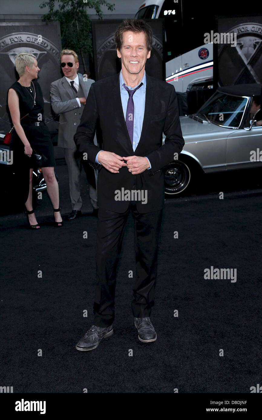 Kevin Bacon At The New York Premiere Of X Men First Class Held At Stock Photo Alamy