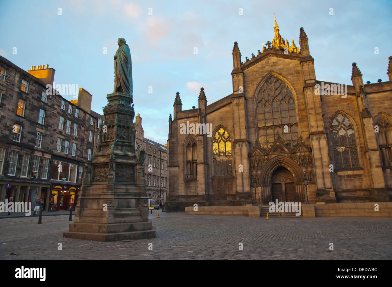 St Giles Cathedral church Parliament square along Royal Mile old town Edinburgh Scotland Britain UK Europe Stock Photo