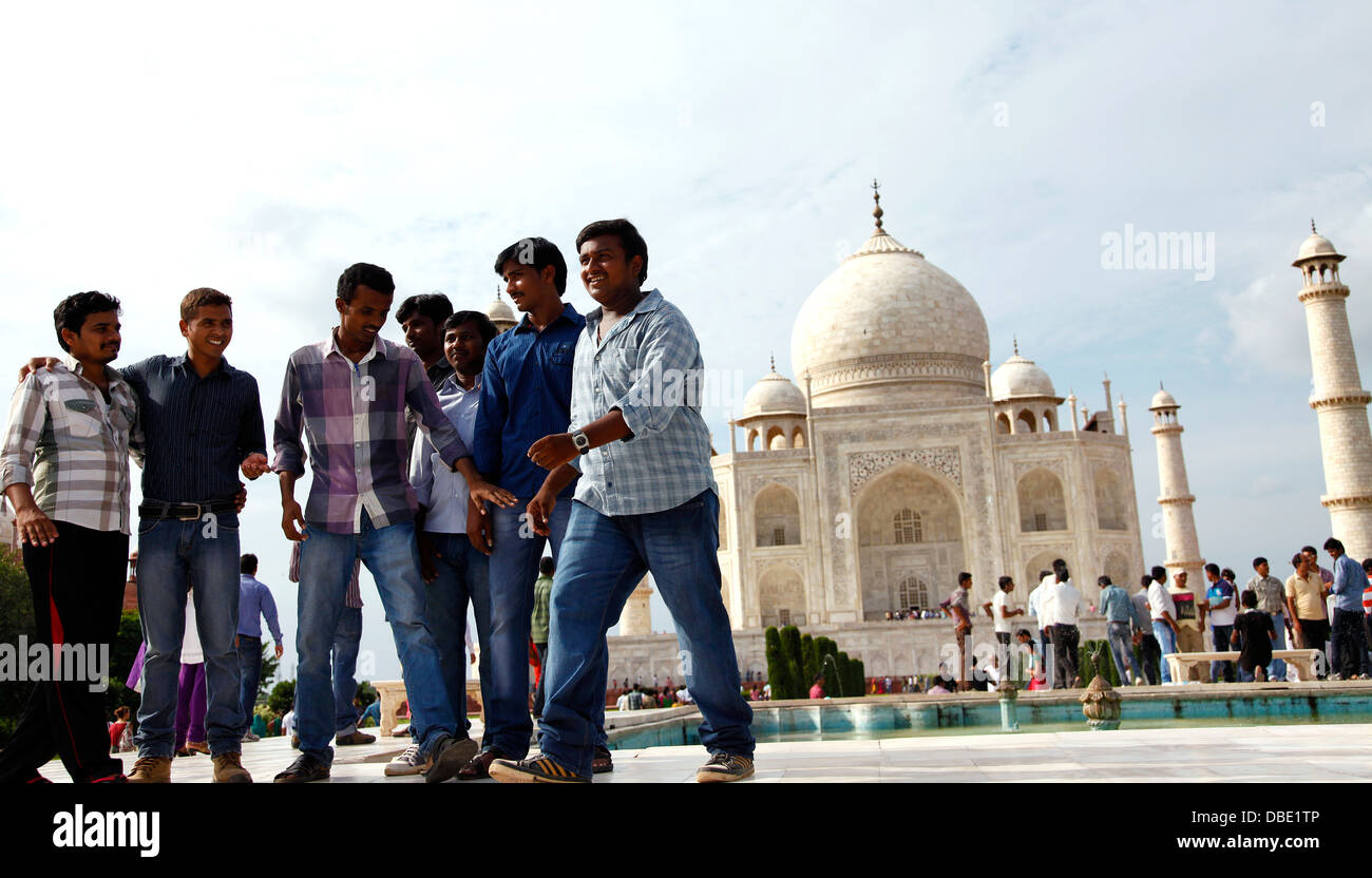 Tourist enjoying The view of Taj Mahal Stock Photo - Alamy