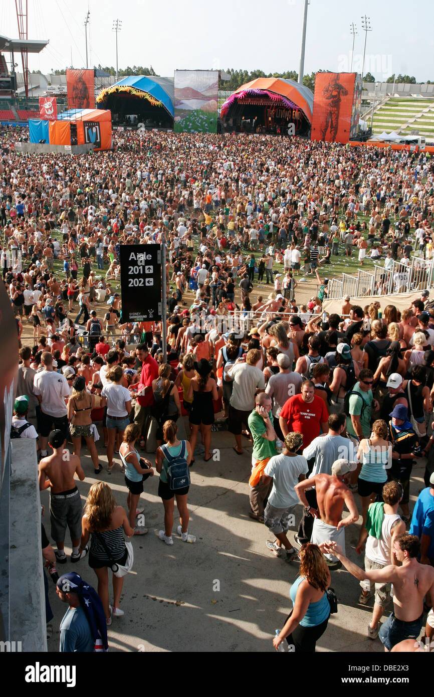Crowds at the Big Day out music festival 2006,Sydney, Australia Stock Photo  - Alamy