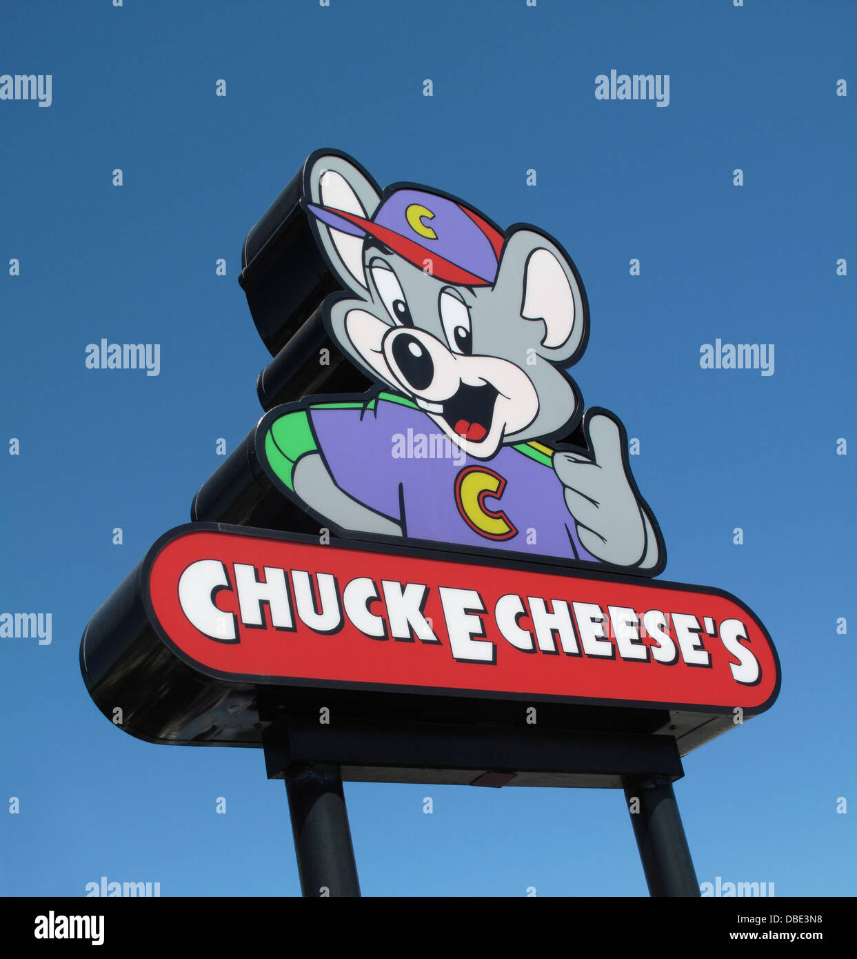 Chuck E Cheese's family entertainment center sign in San Jose, California Stock Photo