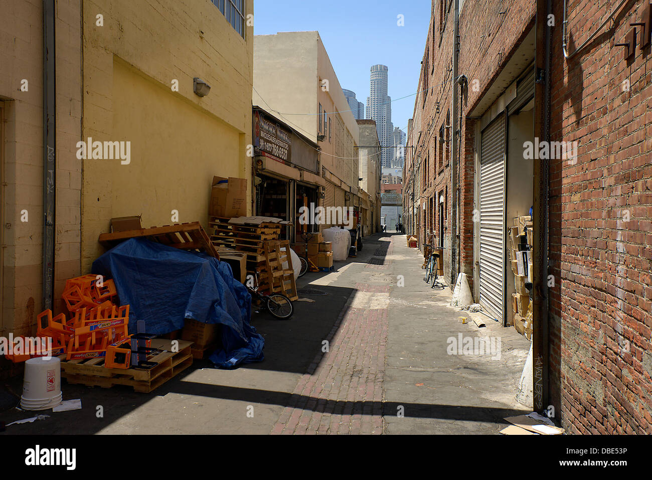 los angeles alley toy district downtown Stock Photo Alamy