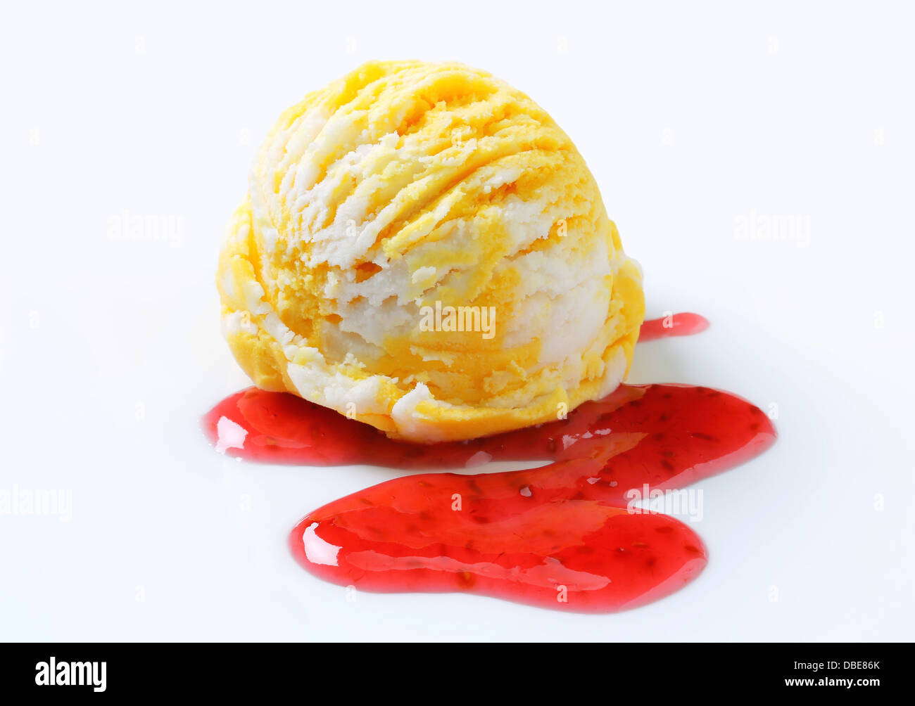 Ice cream with raspberry sauce hi-res stock photography and images - Alamy