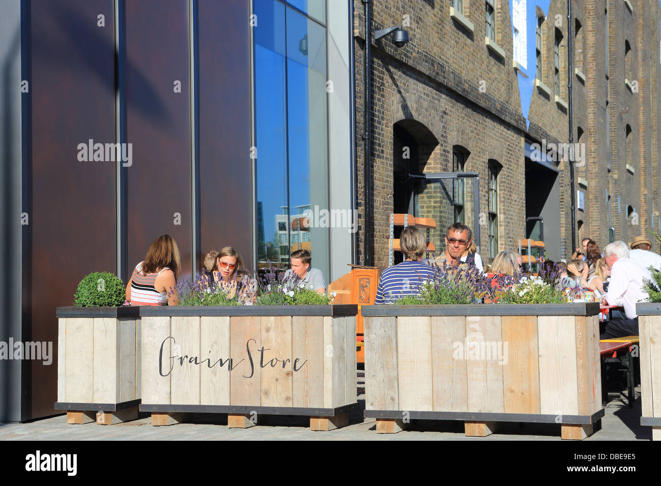 The newly opened trendy Grain Store restaurant on the corner of Granary Square and Stable Street at Kings Cross, London NC1 Stock Photo