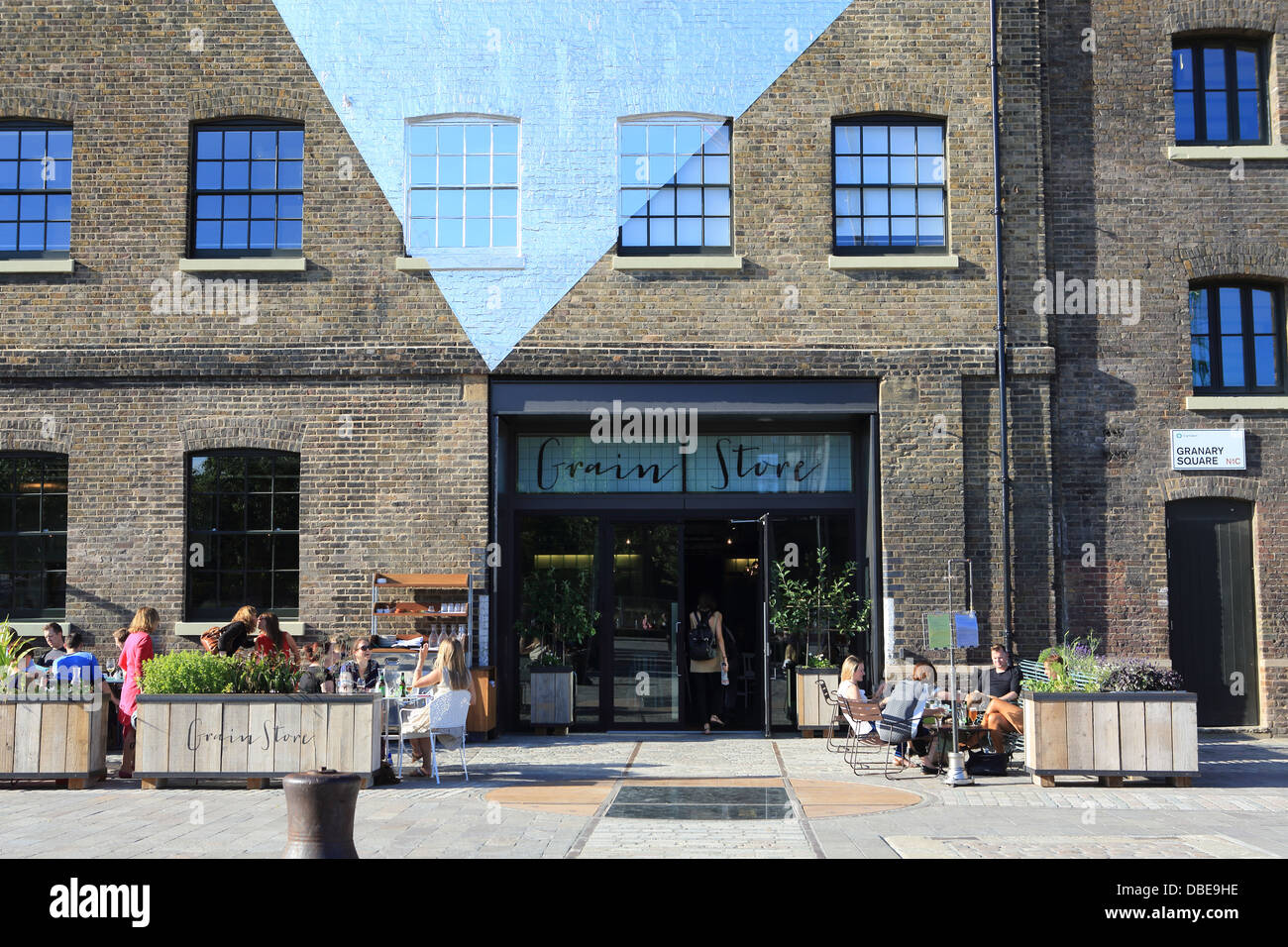The newly opened trendy Grain Store restaurant on the corner of Granary Square and Stable Street at Kings Cross, London NC1 Stock Photo