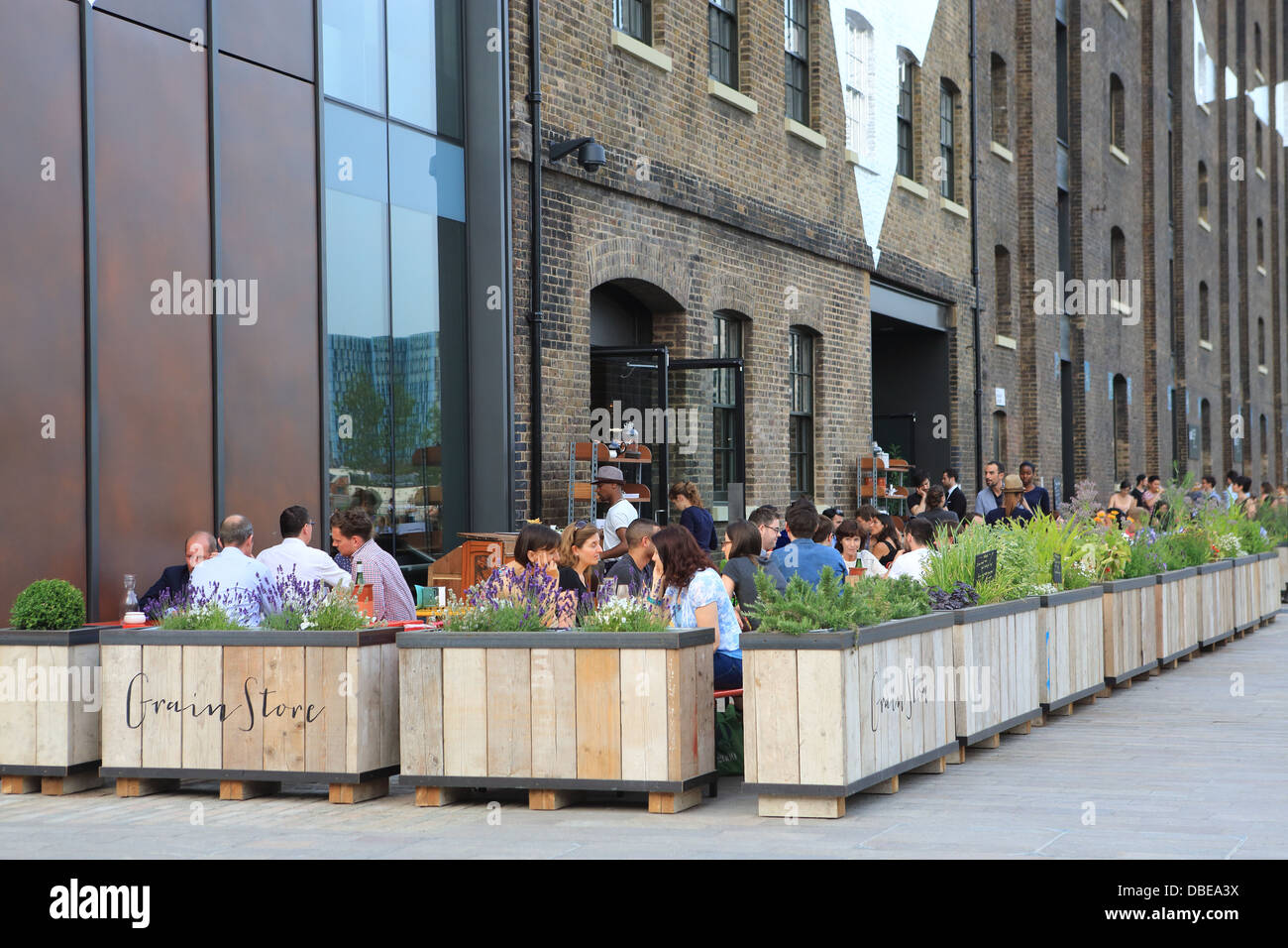 The newly opened trendy Grain Store restaurant on the corner of Granary Square and Stable Street at Kings Cross, London NC1 Stock Photo