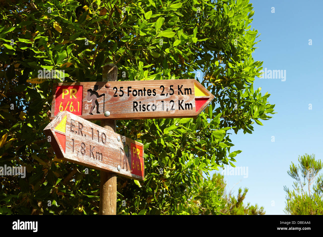 A signpost to 25 Fontes and Risco Levada, Rabacal, Madeira Island, Portugal Stock Photo