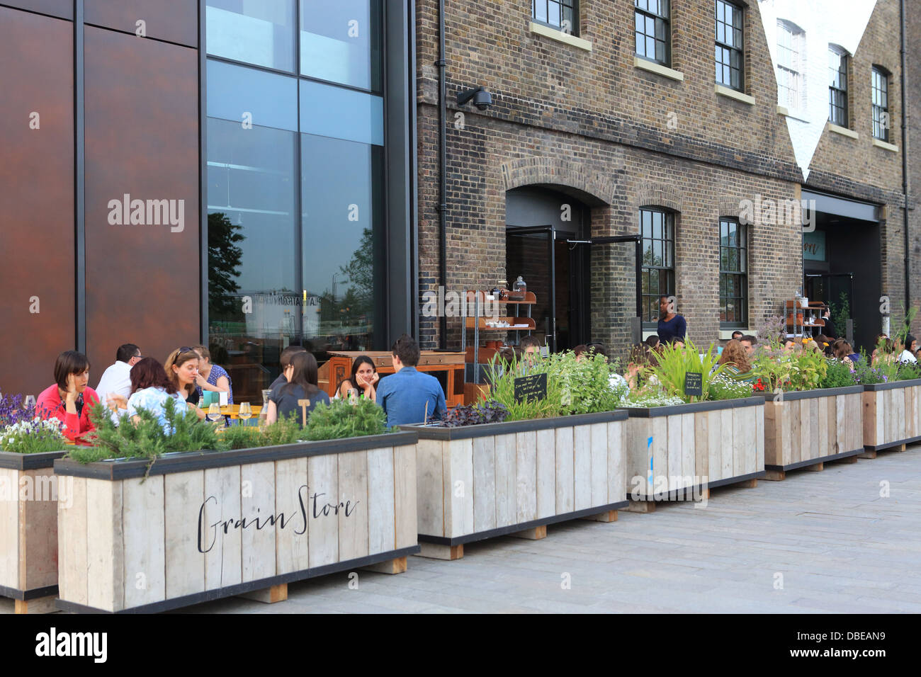 The newly opened trendy Grain Store restaurant on the corner of Granary Square and Stable Street at Kings Cross, London NC1 Stock Photo