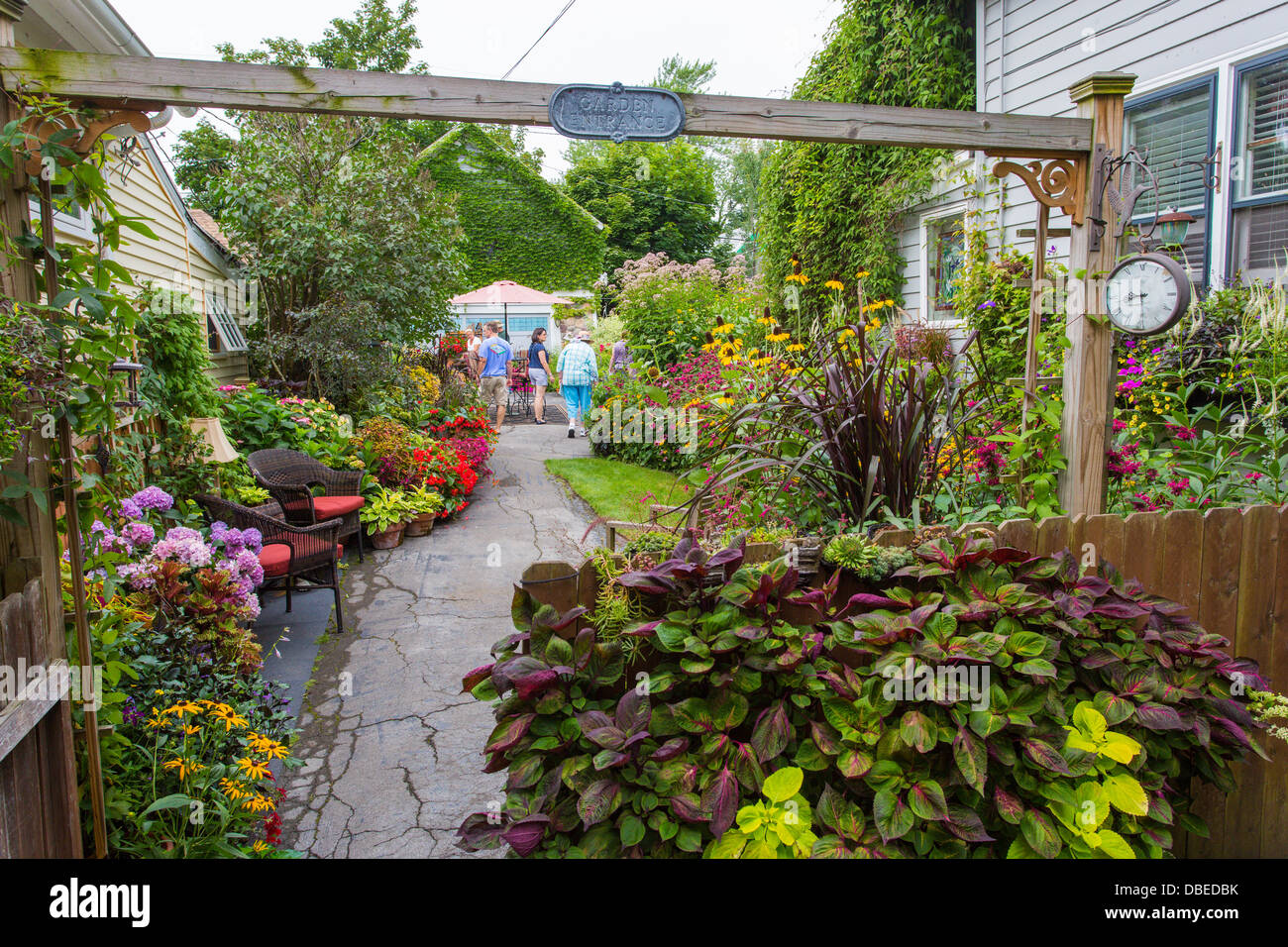 People In Cottage District Part Of Gardenwalk Buffalo Ny The