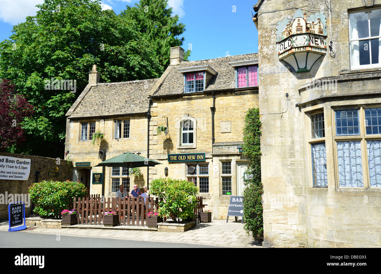 E bourton hires stock photography and images Alamy