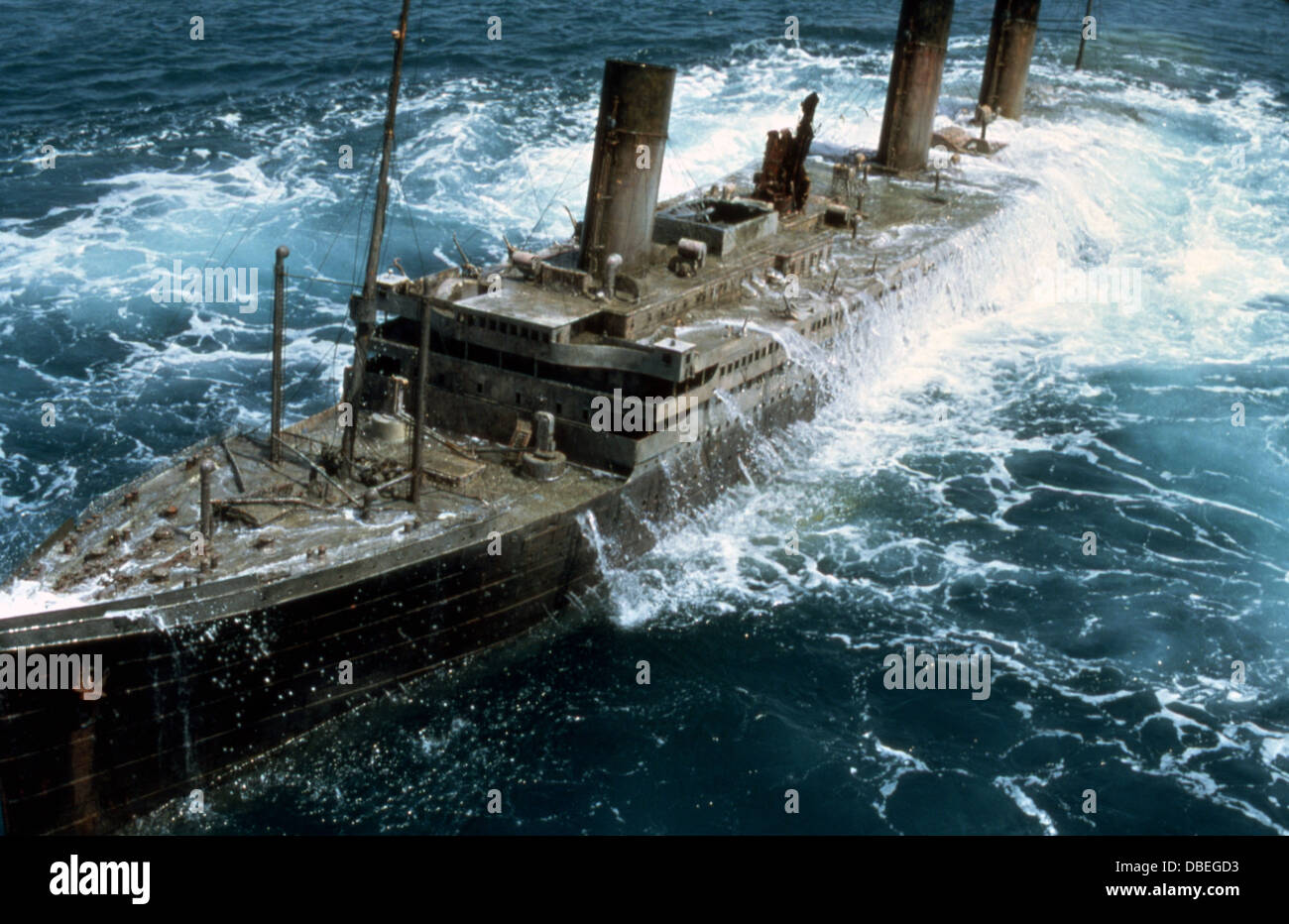 Raise the titanic 1980 hi-res stock photography and images - Alamy
