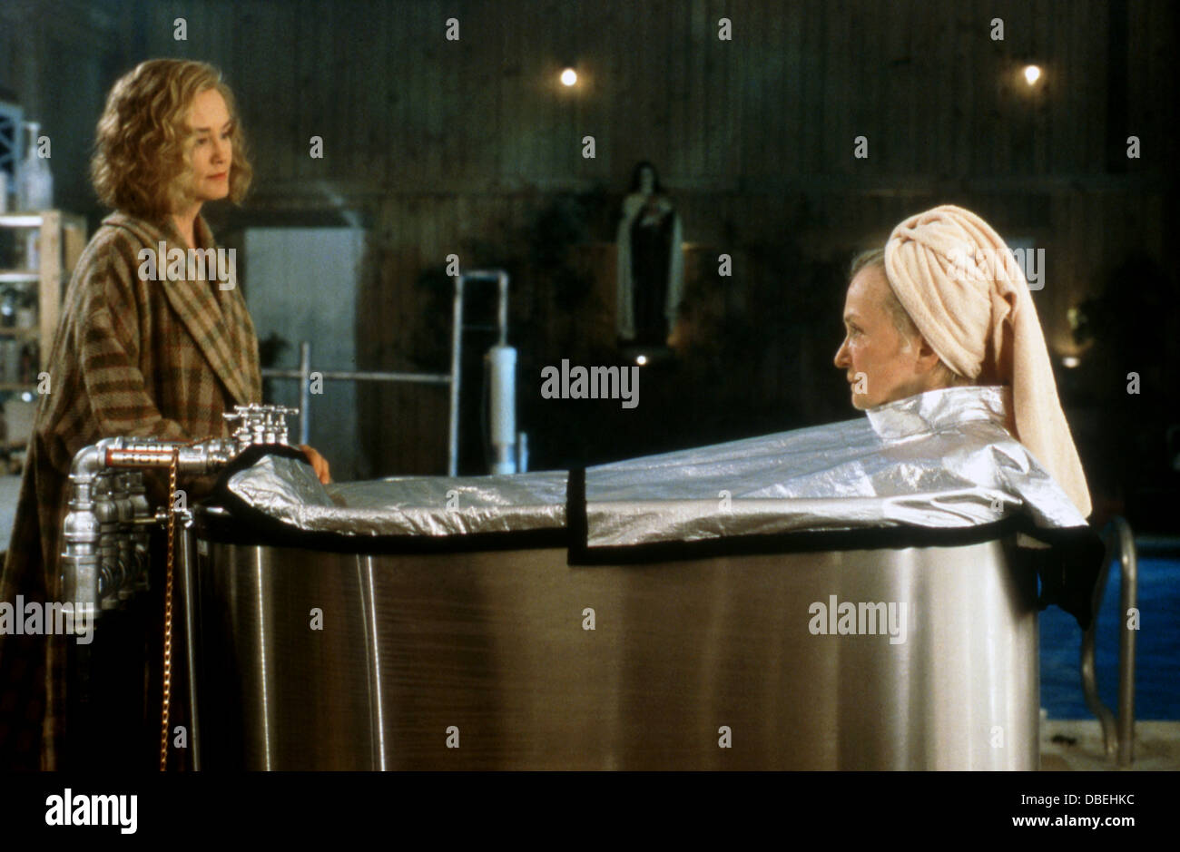 HUSH (1998) BLOODLINE (ALT) JESSICA LANGE, JONATHAN DARBY (DIR) 011