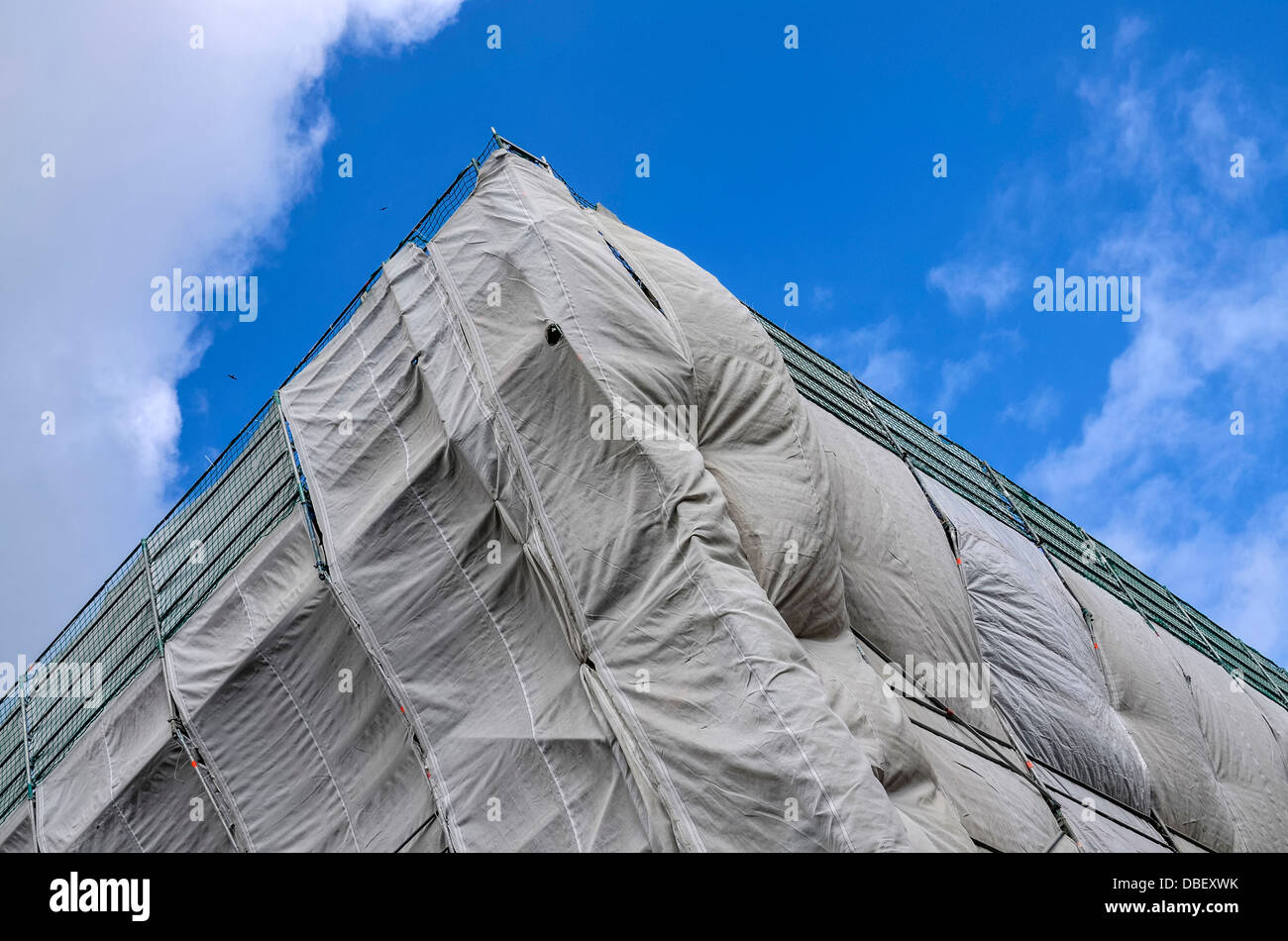 Scaffolding Cover Hi-res Stock Photography And Images - Alamy