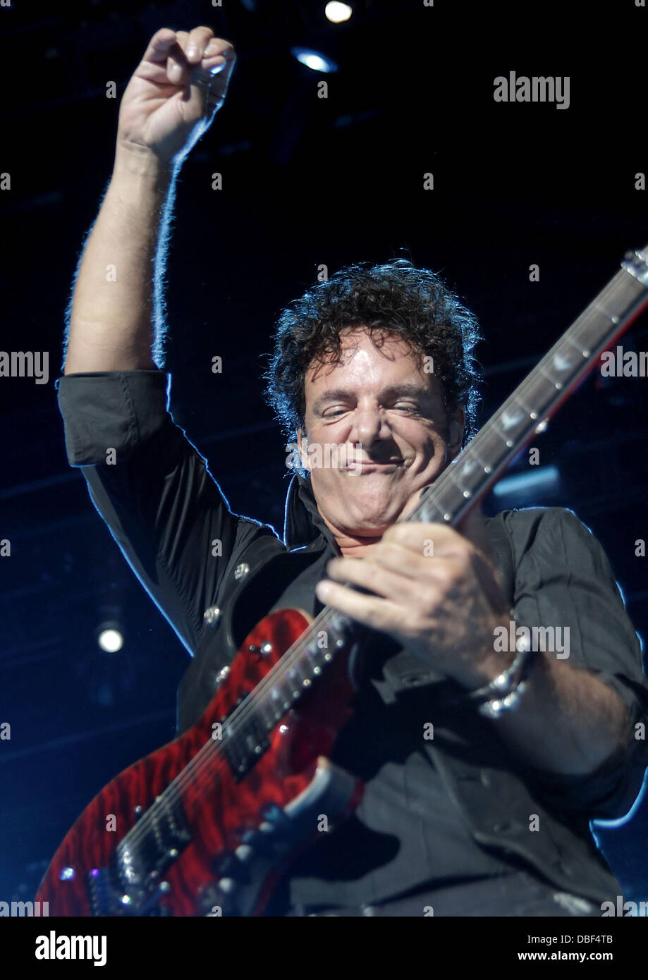 Journey's Neal Schon on Selling His 'Don't Stop Believing' Guitar