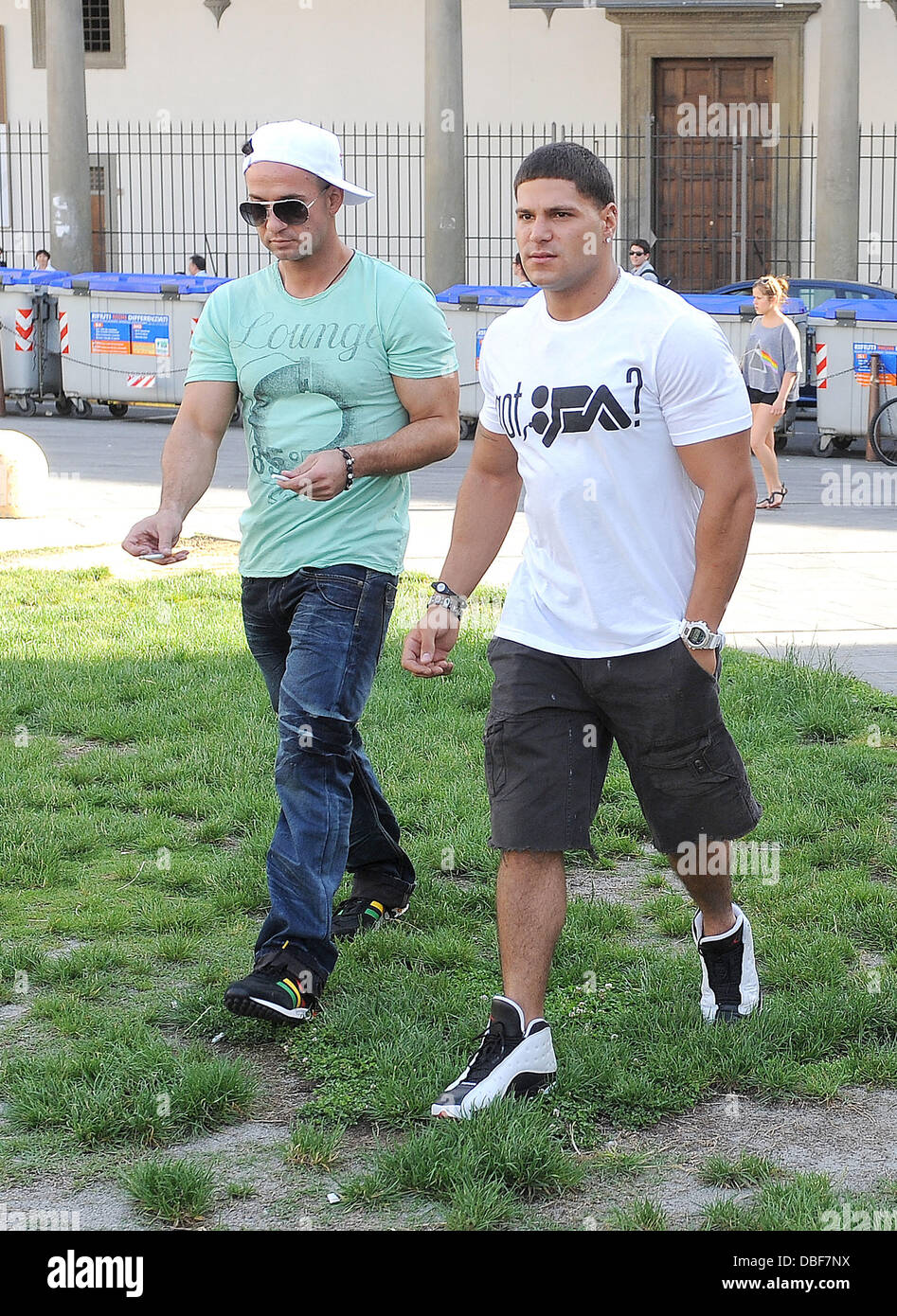 Ronnie Ortiz-Magro, Mike "The Situation" Sorrentino and a friend Jersey  Shore cast members appear to have put their differences between them,  following a reportedly vicious fight inside the house two weeks ago.