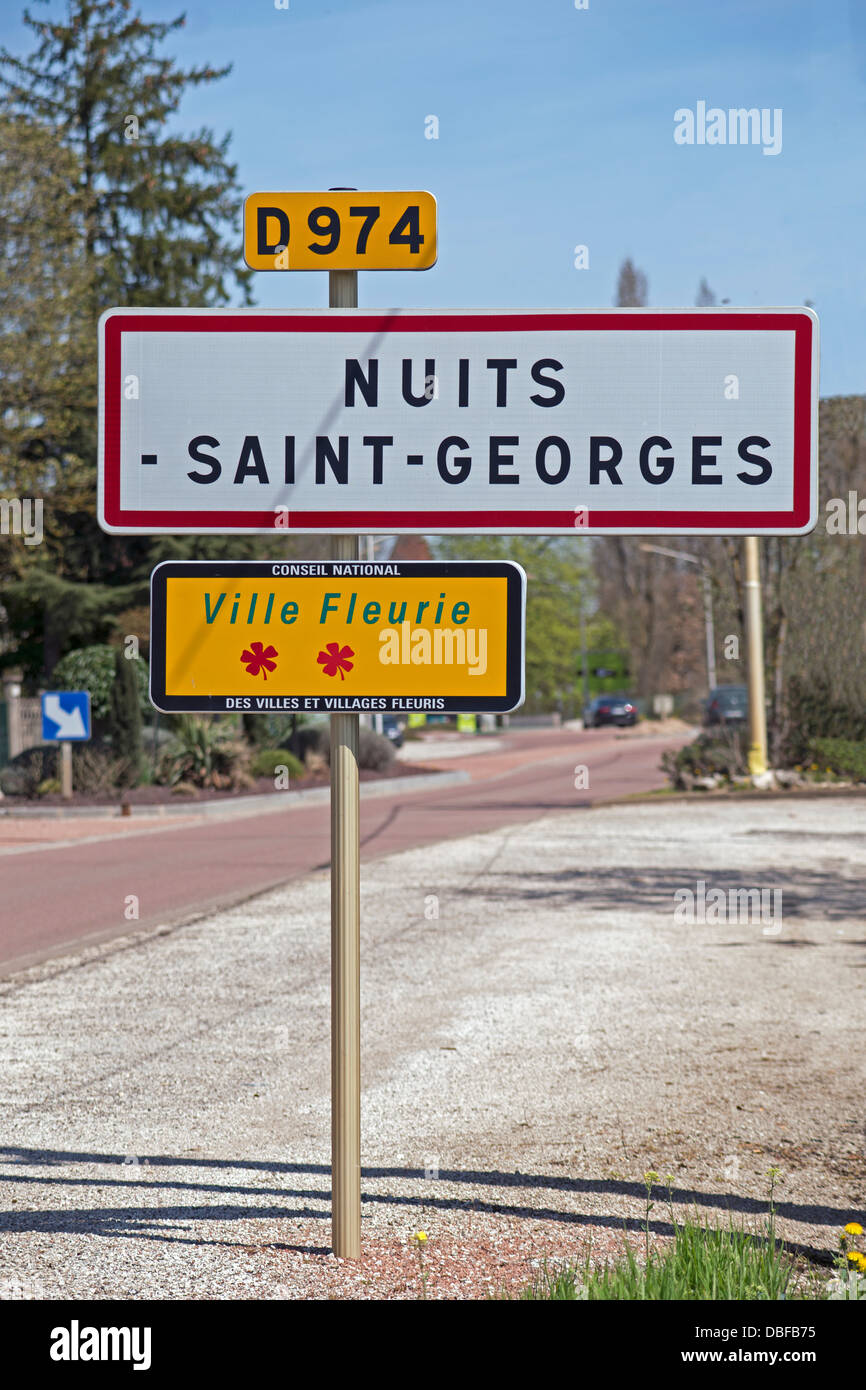 Nuits st hires stock photography and images Alamy Nuits st hires stock photography and images Alamy