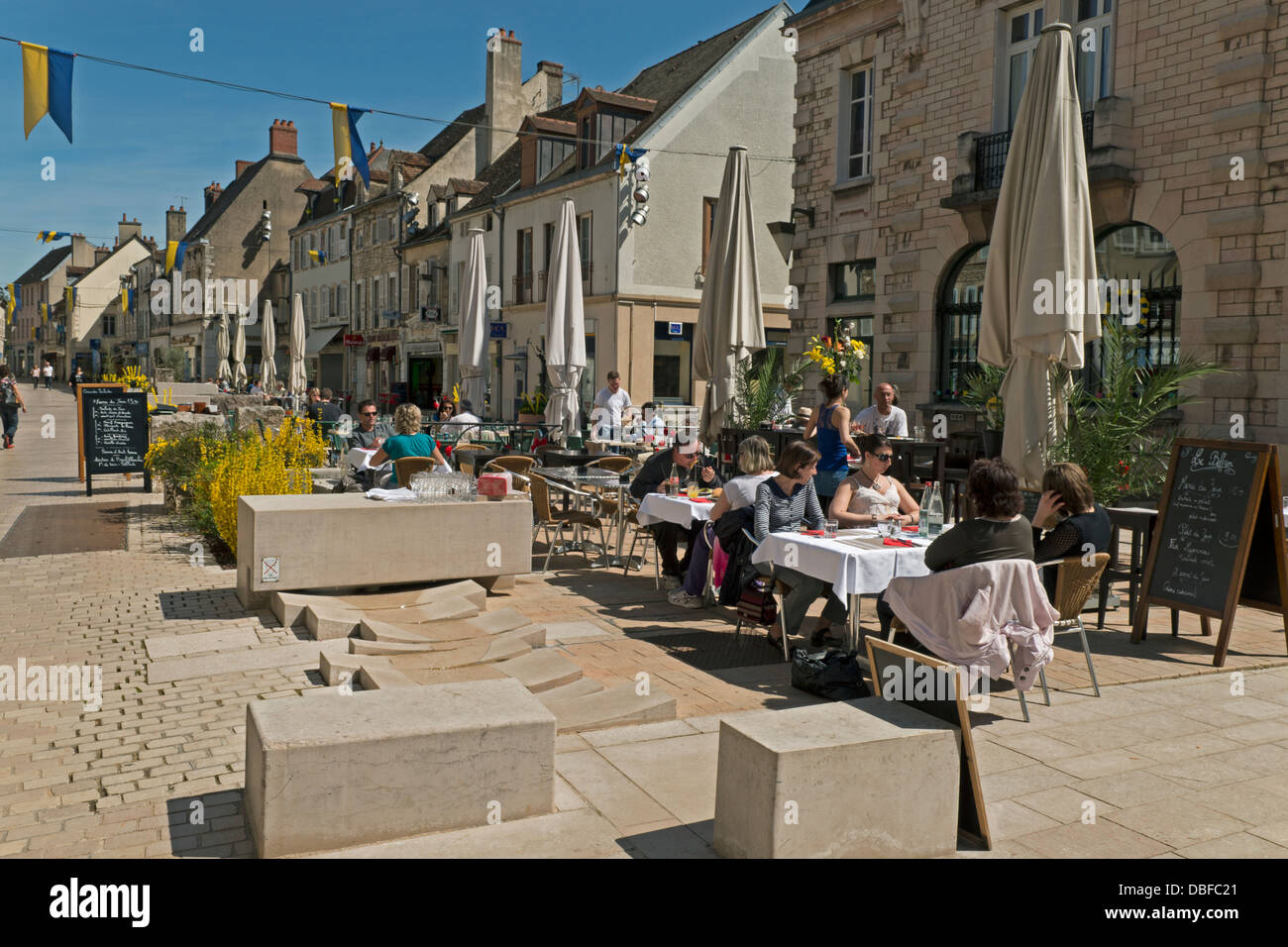 Nuits st hires stock photography and images Alamy Nuits st hires stock photography and images Alamy