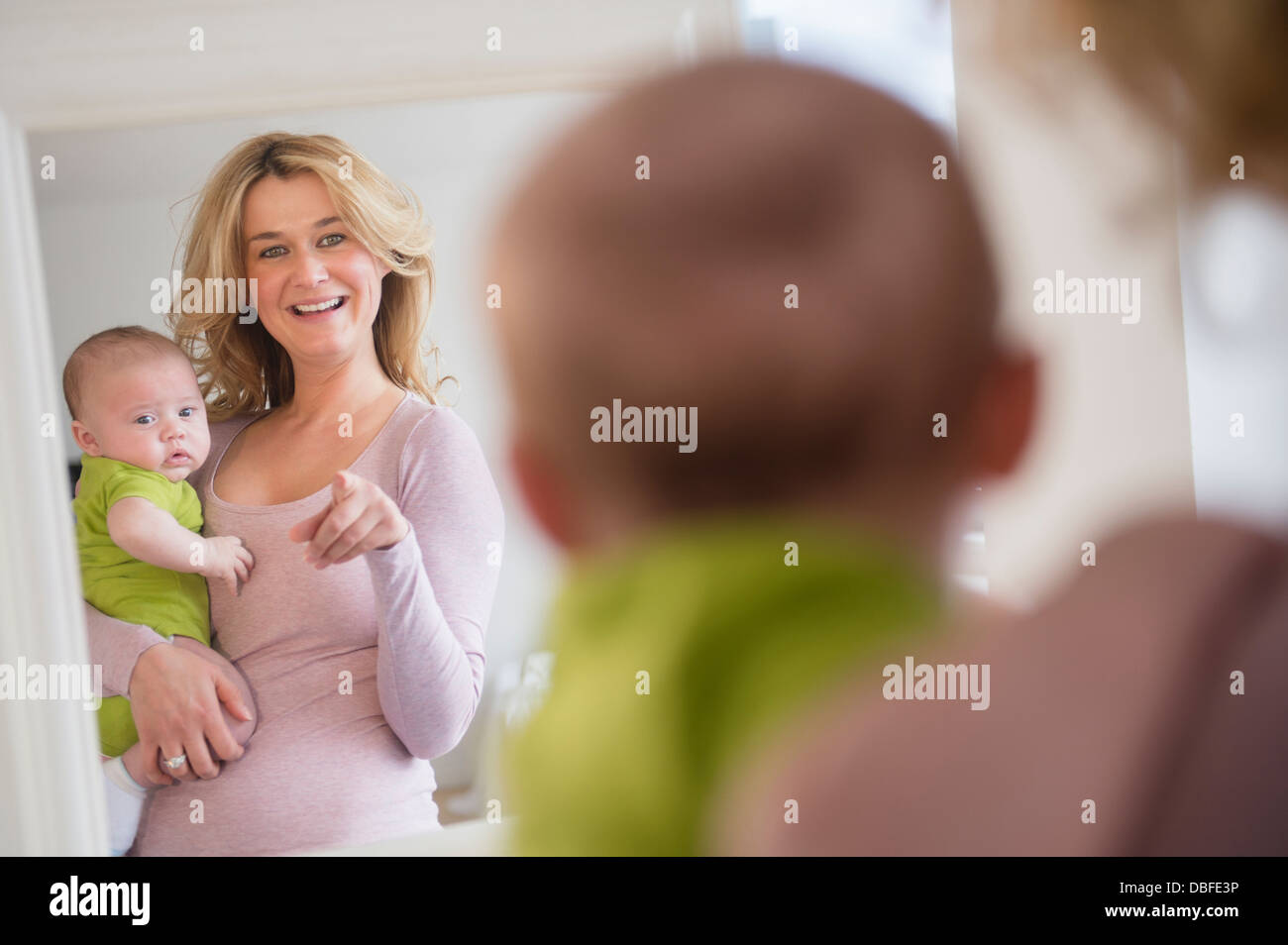 baby mirror photography