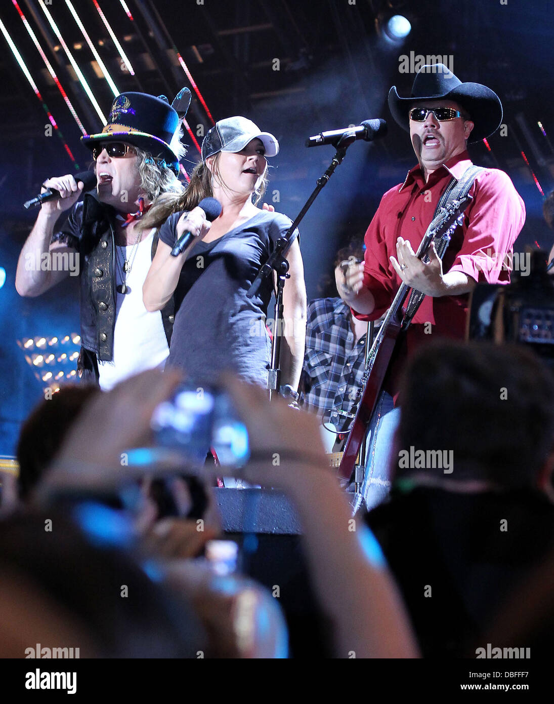 Big rich gretchen wilson cma hires stock photography and images Alamy