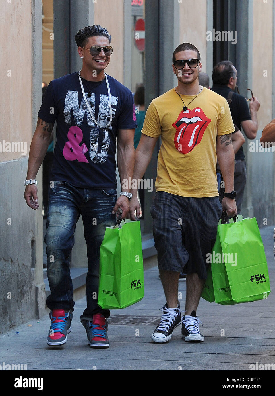 Paul "Pauly D" DelVecchio and Vinny Guadagnino Jersey Shore cast members  buying yet more trainers from the FSK footwear shop. Florence, Italy -  15.06.11 Stock Photo - Alamy