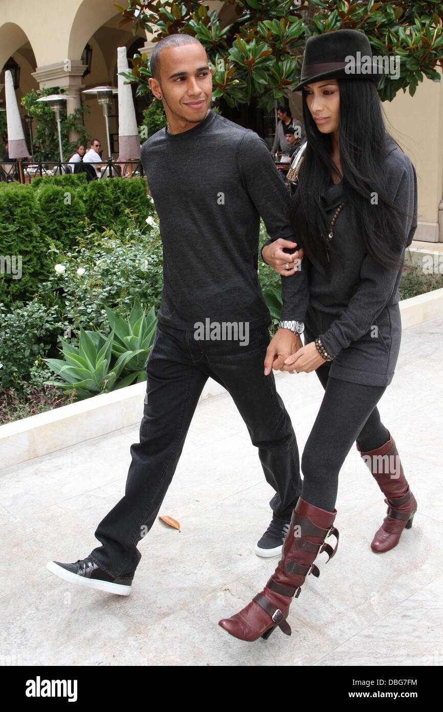 Lewis hamilton visits his girlfriend Nicole Scherzinger at a house in Beverly  Hills to say goodbye before heading off to the airport Beverly Hills,  California - 20.06.11 Stock Photo - Alamy