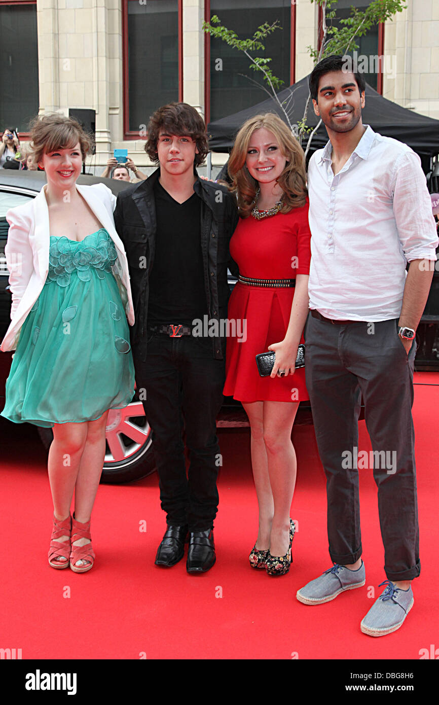 Degrassi cast hires stock photography and images Alamy