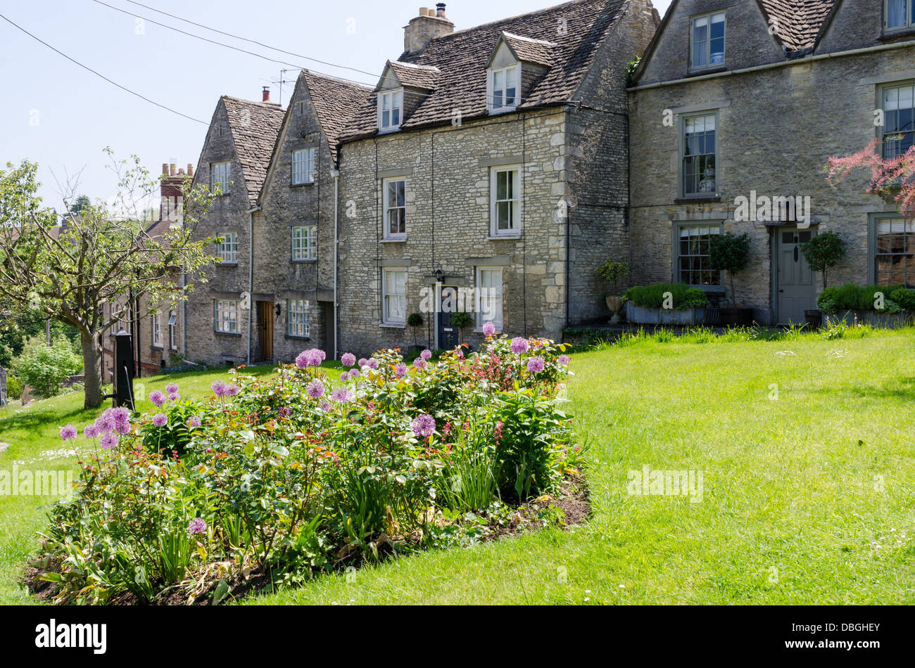 Cotswold stone houses on The Green in Tetbury Stock Photo Alamy