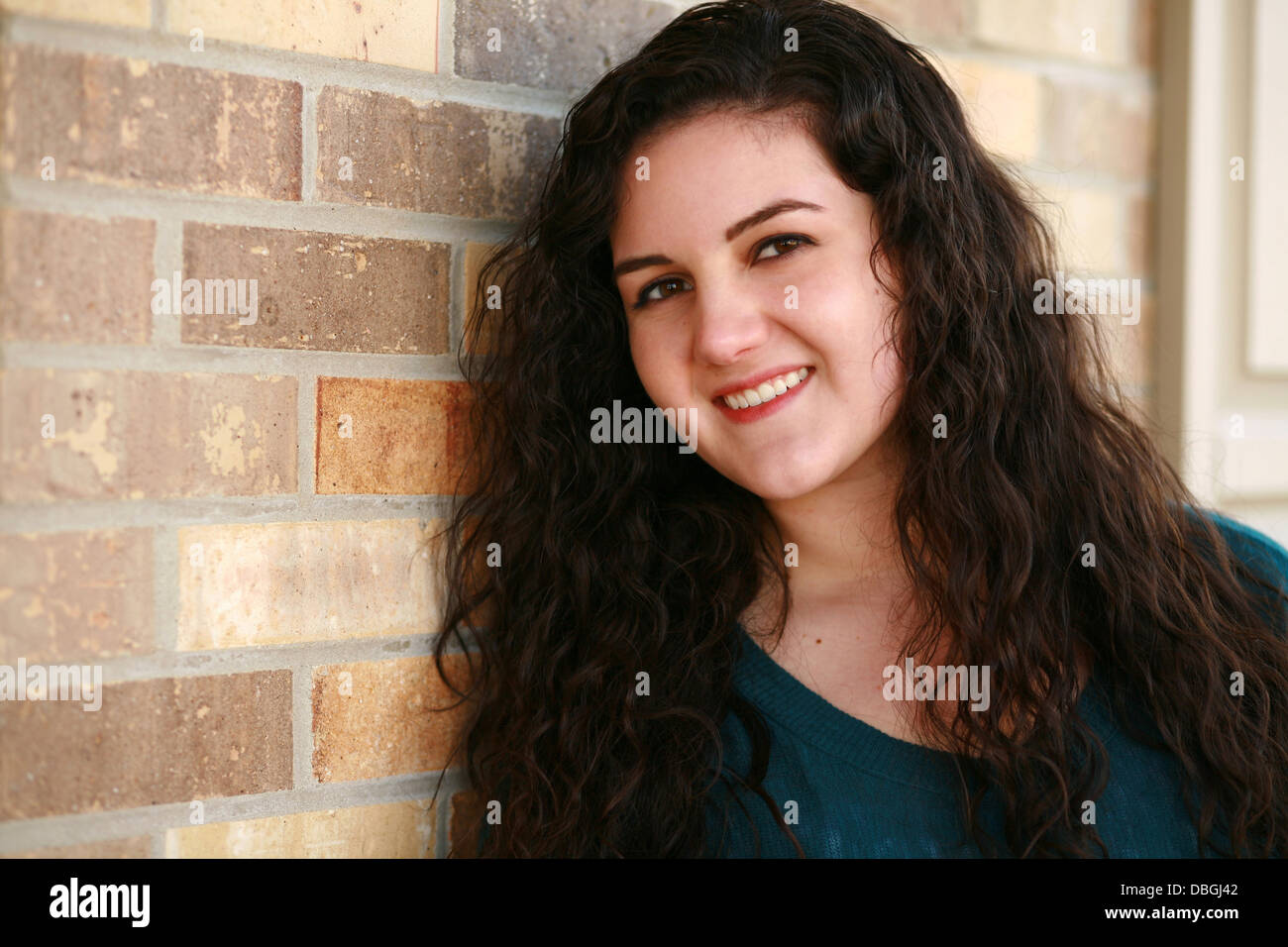 Beautiful teen latina headshot hi-res stock photography and images - Alamy